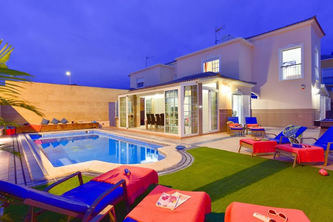 Villa Teide Sol Con Piscina Climatizada, Playa Fanabe, Costa Adeje